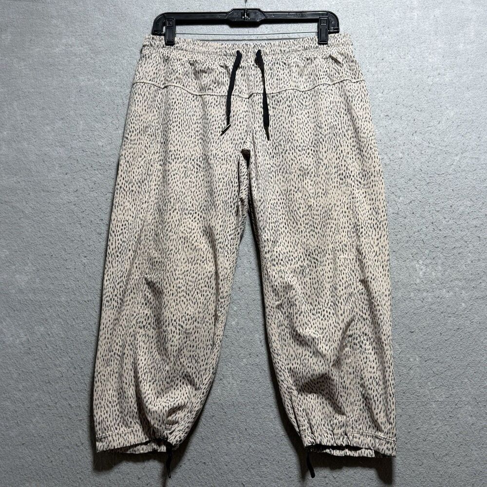 Lululemon Step Lively Crop Dottie Dash Pants Size 8 Blush Beige Straight Leg